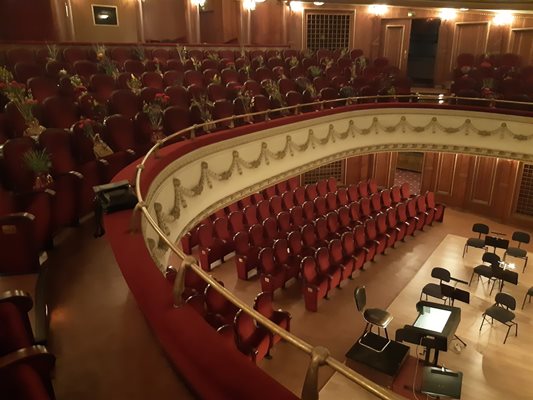 Софийската опера промени зрителната си зала.