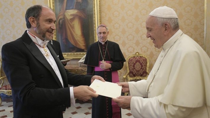 СНИМКИ: „Ватикан нюз”