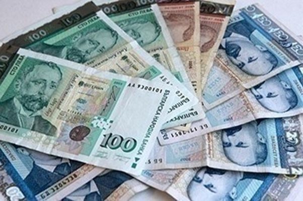 Средният осигурителен доход за страната за ноември 2019 г. е 1015,82 лева