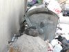 Тлеещи въглени от печките унищожиха
50 контейнера за смет в Търново