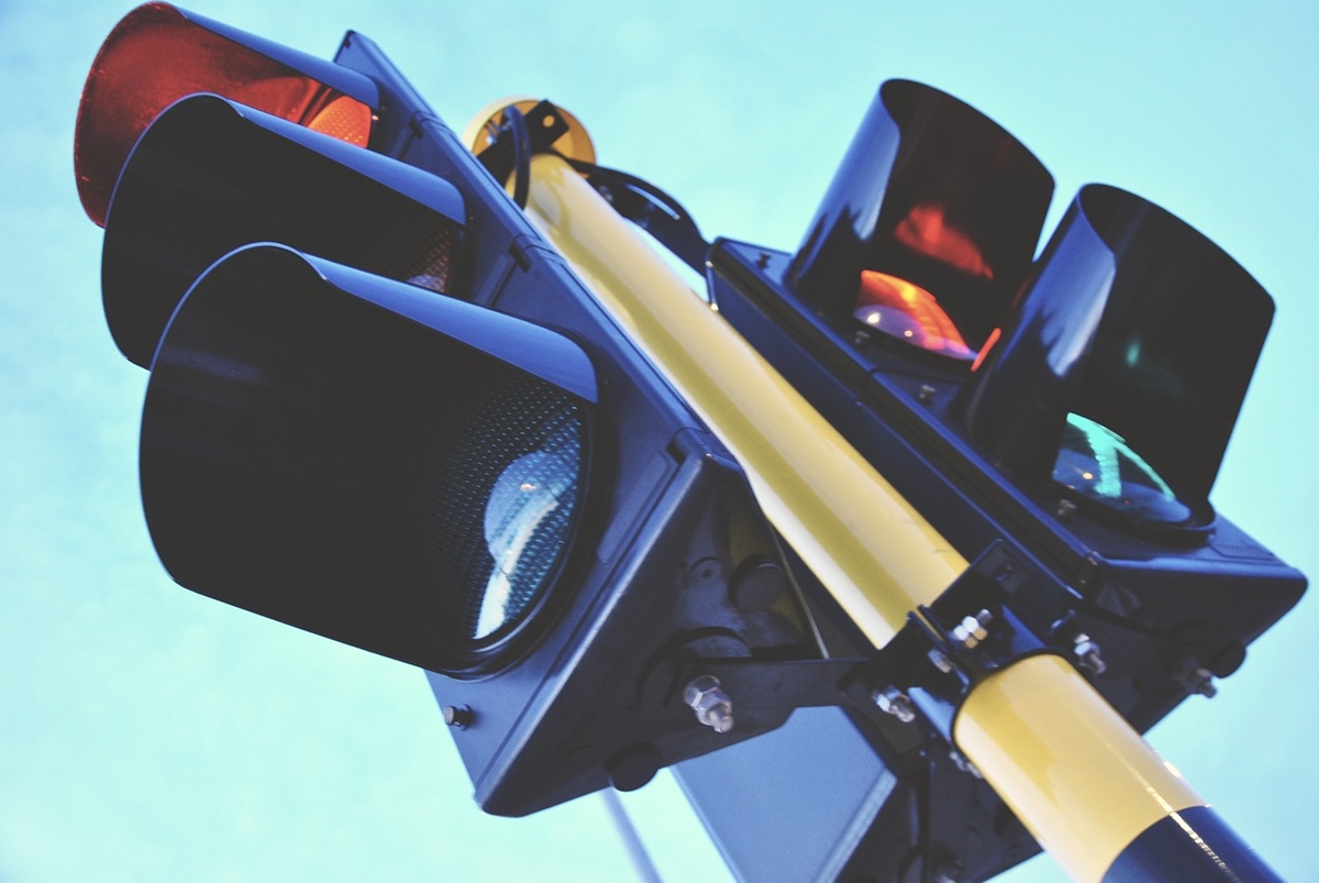 Защо е важно и жълтото на светофара да е добре обмислено