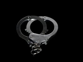 Оставиха в ареста 34-годишен мъж, обвинен в убийство със сабя СНИМКА: Pixabay
