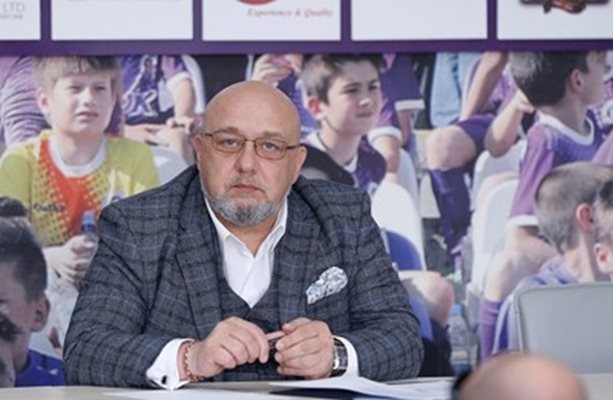 Бившият спортен министър Красен Кралев