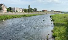 58-годишен мъж от Русе е открит удавен в реката в центъра на Девин