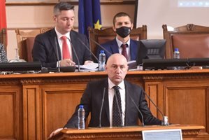 На първо четене: Бюджет 2021 ще важи до края на март