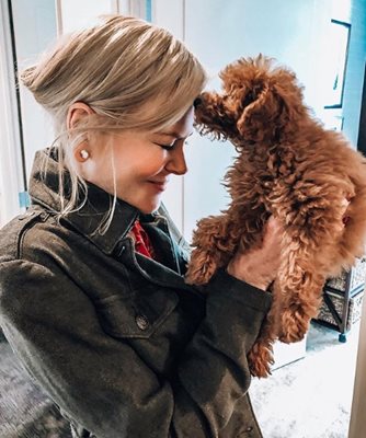 Никол Кидман и новото й кученце Снимка: Инстаграм