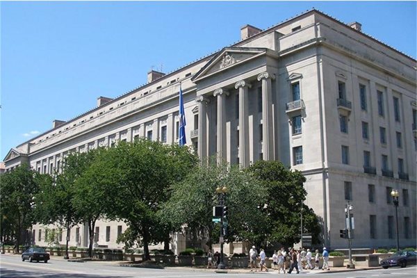 Американското министерство на правосъдието във Вашингтон, където се пази базата данни, събирана по Закона за регистрация на чуждестранните агенти.
СНИМКИ: АВТОРЪТ И АРХИВ