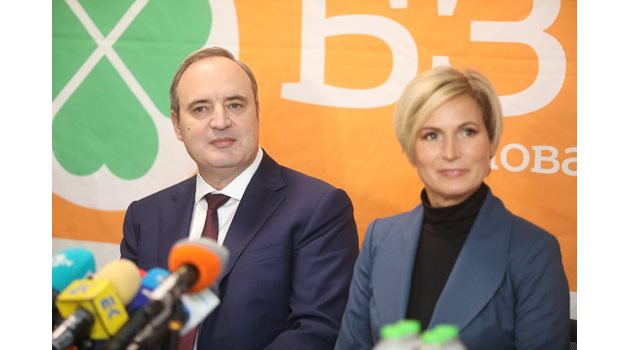 Кандидат-президентската двойка проф. Анастас Герджиков и Невяна Митева