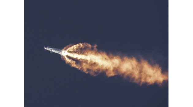 Кадър от първия полет на "Старшип" в четвъртък СНИМКА: Туитър/SpaceX