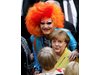 Двуметров травестит гушна Меркел