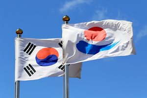 Осъдиха на 2 години затвор бивш южнокорейски министър