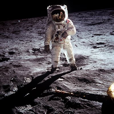 Бъз Олдрин на Луната на 20 юли 1969 година  СНИМКА: Ройтерс