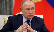 Оперират от рак Путин, а властта временно поема бивш шеф на руските служби?