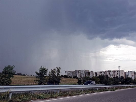 Бурята над Радомир. Снимка Meteo Balkans/Н. Салимов