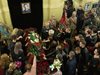 Стотици в Киев се сбогуваха с балетиста Шаповал, загинал като доброволец на фронта