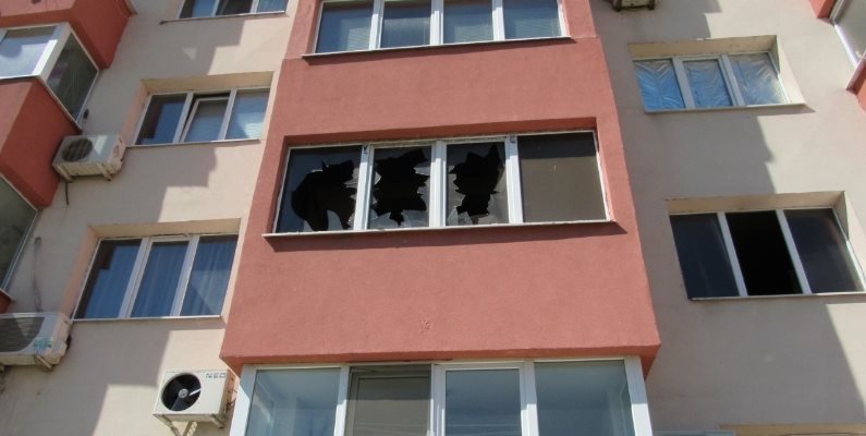 Разследват палеж на апартамента в Русе, в който загина 3-годишно дете