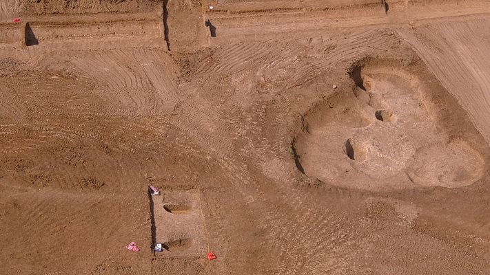 Археолози откриха светилище на 7000 години в Ловешко (Снимки)