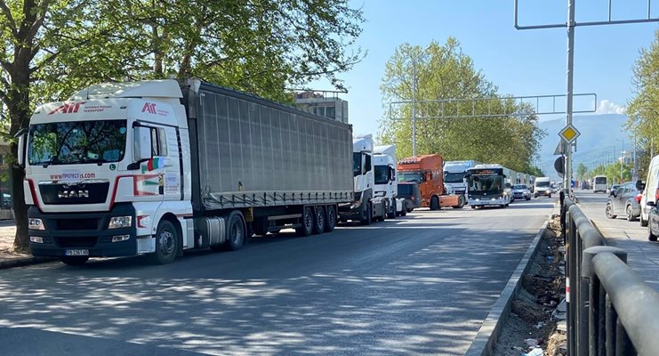 Очаква се камиони отново ще задръстят входовете на Пловдив.