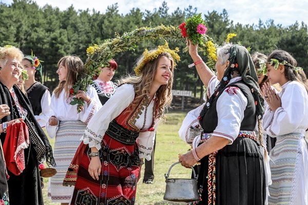 Много българска красота е събрана на събора