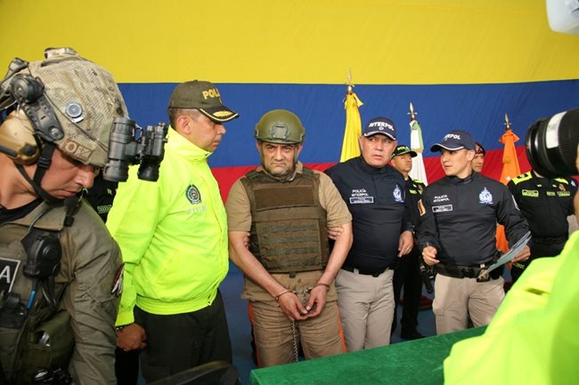  Екстрадираха най-големия колумбийски наркобос в Съединени американски щати (Снимки) 