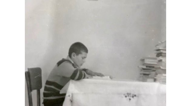 Васил Божков като дете