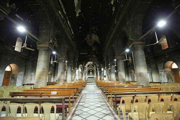 Опожарена от "Ислямска държава" църква в Мосул  СНИМКА: Ройтерс