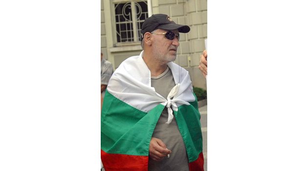 Бившият депутат начело на протестите през 2013 г. срещу кабинета "Орешарски".
