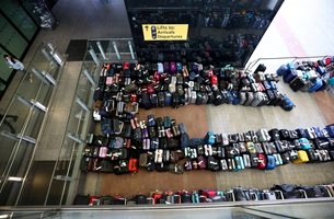 Само за лятото - с 60% повече жалби за отменени полети и загубени багажи