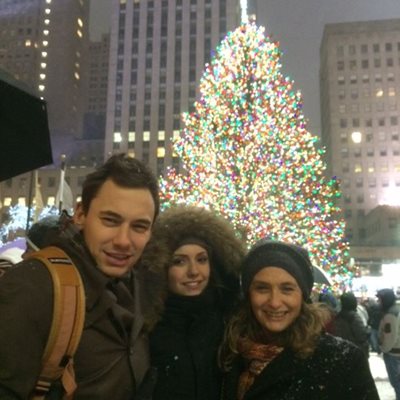 Михаела с двете си деца - Алекс и Нина, на Коледа в Ню Йорк