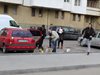 Полицаи иззеха тротилови пресовки от паркиран автомобил