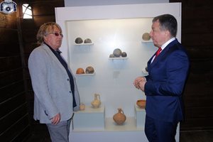 Култовата мелница в Несебър отвори с изложба на непоказвани антики
