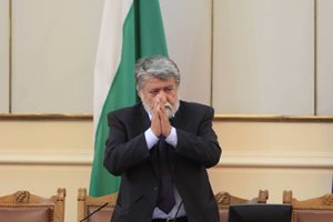 Рашидов смъмри медиите и депутатите за рушенето на имиджа на България