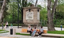 80 г. крият войнишки паметник край Дунав - бил царски, а героите му воювали срещу руски войски