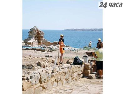 Разкопките на остров Свети Иван край Созопол продължават трета година.
Снимка: архив "24 часа" СНИМКА: Елена Фотева