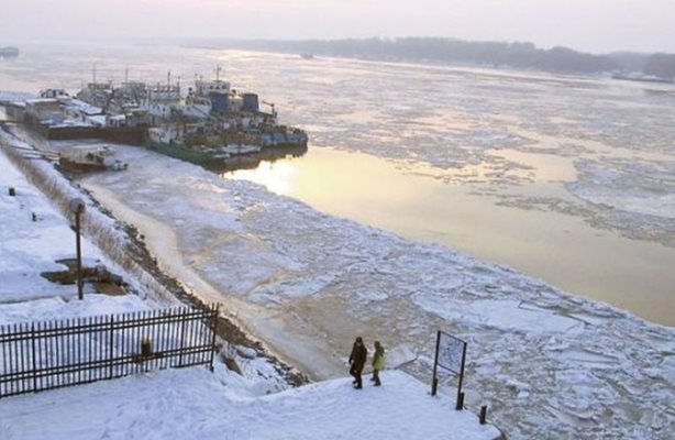 Дунав замръзва за 2 месеца