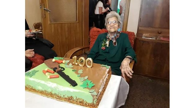 Баба Муша на 100-годишния си юбилей
