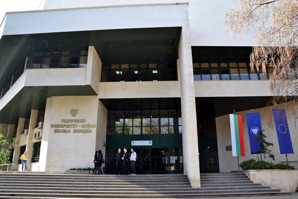 Техническият университет - филиал Пловдив отваря вратите си днес за бъдещи студенти

Снимка Архив
