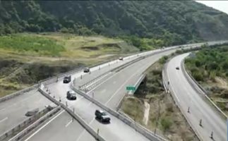 Тапи и изнервени шофьори по новата отсечка след тунел "Железница"