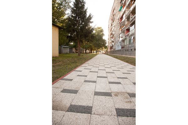 За 1 г. в Пазарджик бяха изградени 4232 кв. м тротоари и 1600 кв. м декоративни настилки.