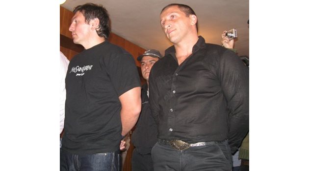 Апостол Чакалов - Тоци (вдясно) беше арестуван и съден по делото срещу Братя Галеви за изнудване. Снимка: архив
