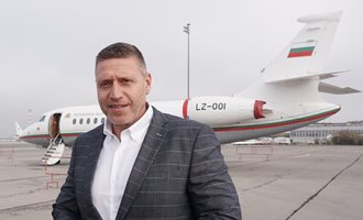 Коджейков отново начело на правителствения авиоотряд