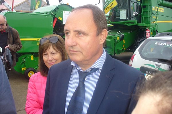Зам.-земеделският министъ Янко Иванов очаква земеделското министерство скоро пак да има титуляр на министерския пост след подадената от Румен Порожанов оставка.