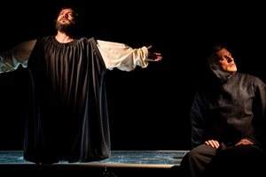 Изгря звездата на Александър Кънев в "Антихрист" в Народния театър