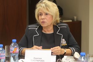 Емилия Масларова: Преизчислението на пенсиите трябва да се прави през 4-5 г.