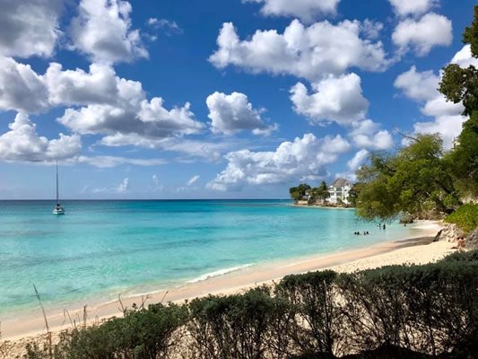 Най-приятните и тихи плажове са по западното крайбрежие на Барбадос