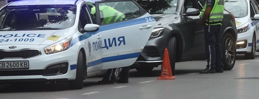 4 км тапа на магистрала "Тракия" край Пловдив заради катастрофа с турска кола