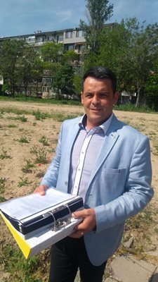 Новият парк ще е с алеи и зони за отдих, казва кметът на район "Централен" Георги Стаменов