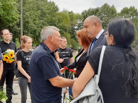 Президентът изказва съболезнования на близки на загиналите.