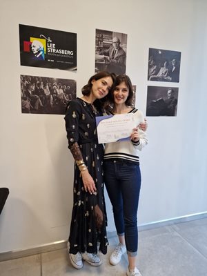 Бояна с организаторката на курса Кристина Верославова. 
Личен архив