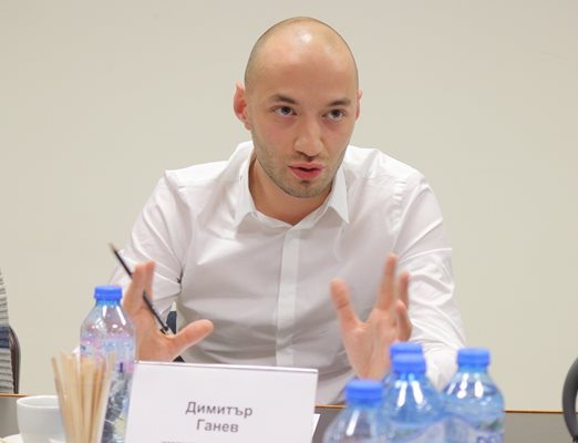 Димитър Ганев е политолог, съосновател на Изследователски център Тренд.